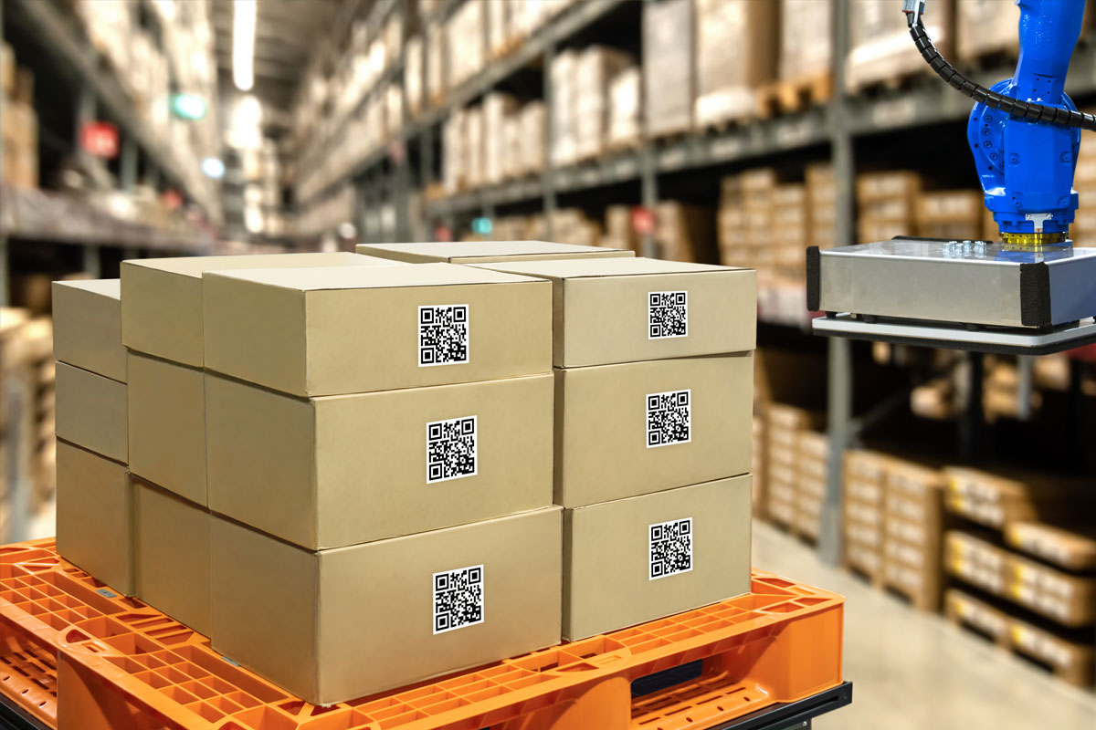 tech-smart-logistics-boxes-in-warehouse-qr-code
